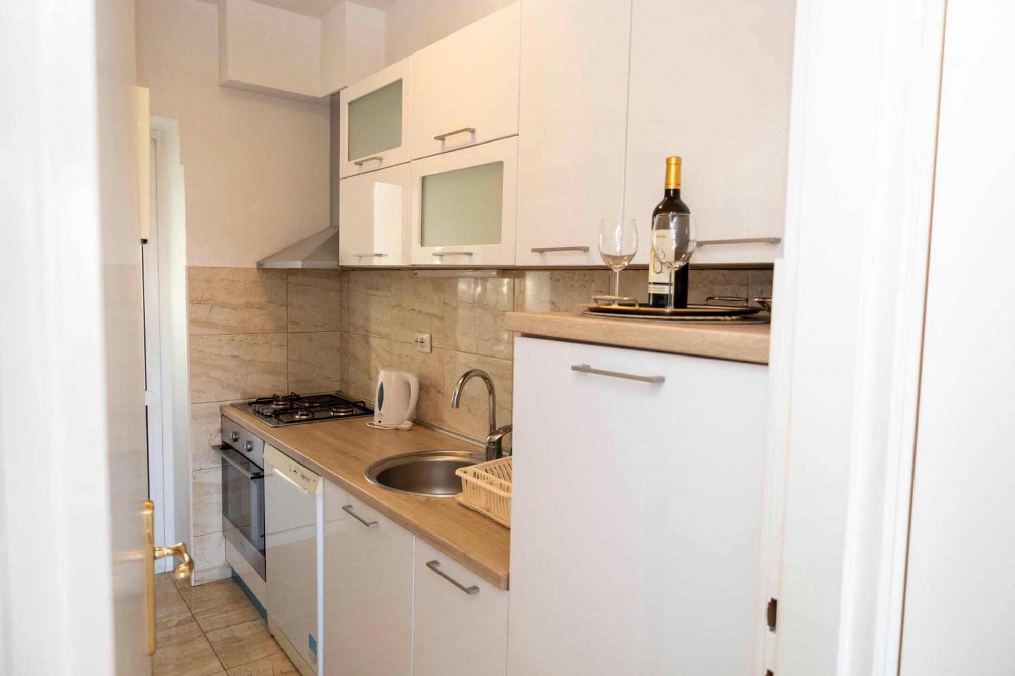 Apartments Jaksic - Zile Supetar Extérieur photo