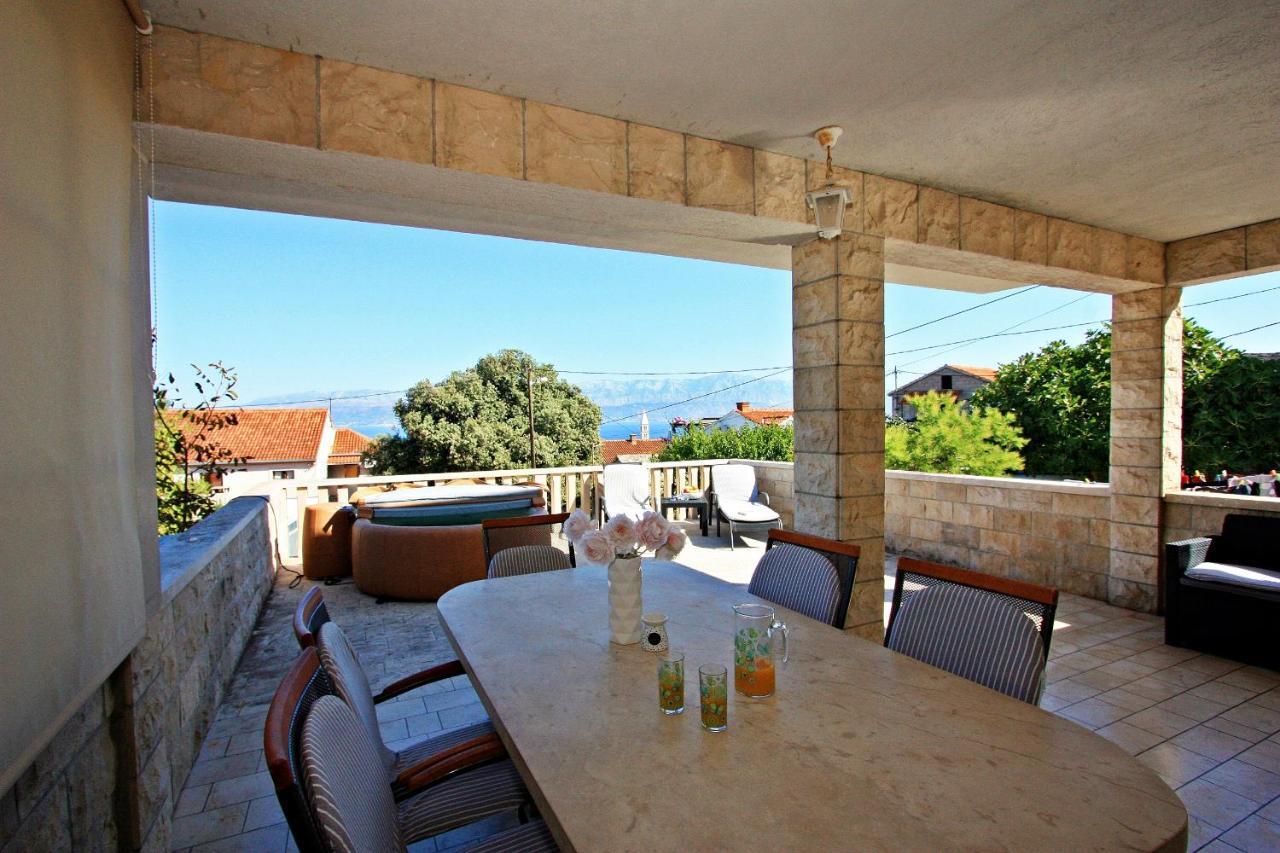 Apartments Jaksic - Zile Supetar Extérieur photo